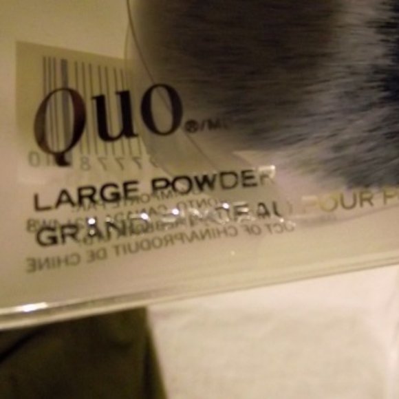 QUO makeup brushes: Foundation + Powder + Buffer - Picture 4 of 4
